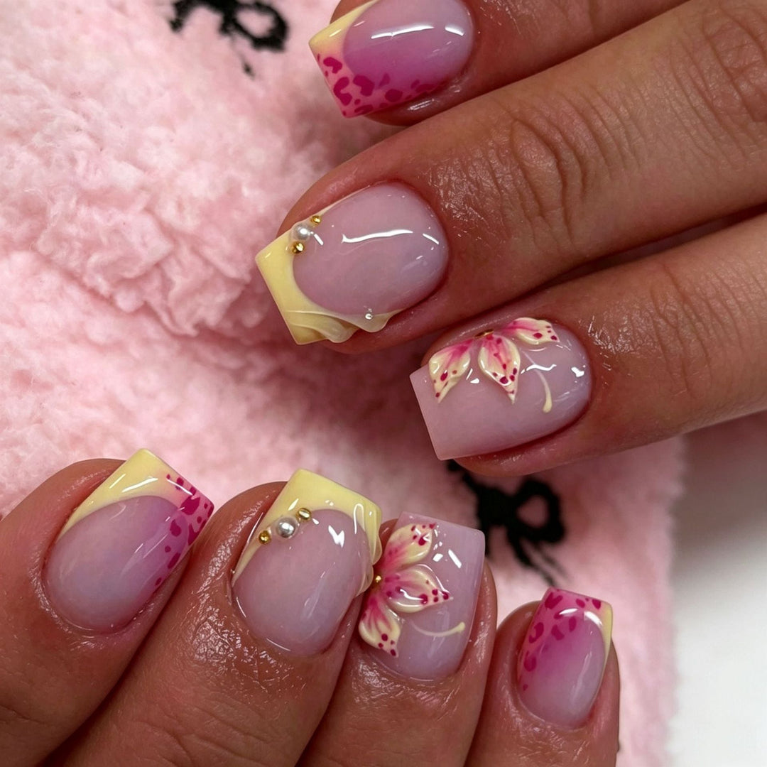 Elegant Press-On Nail Tips with Decorative Bow Kalsten