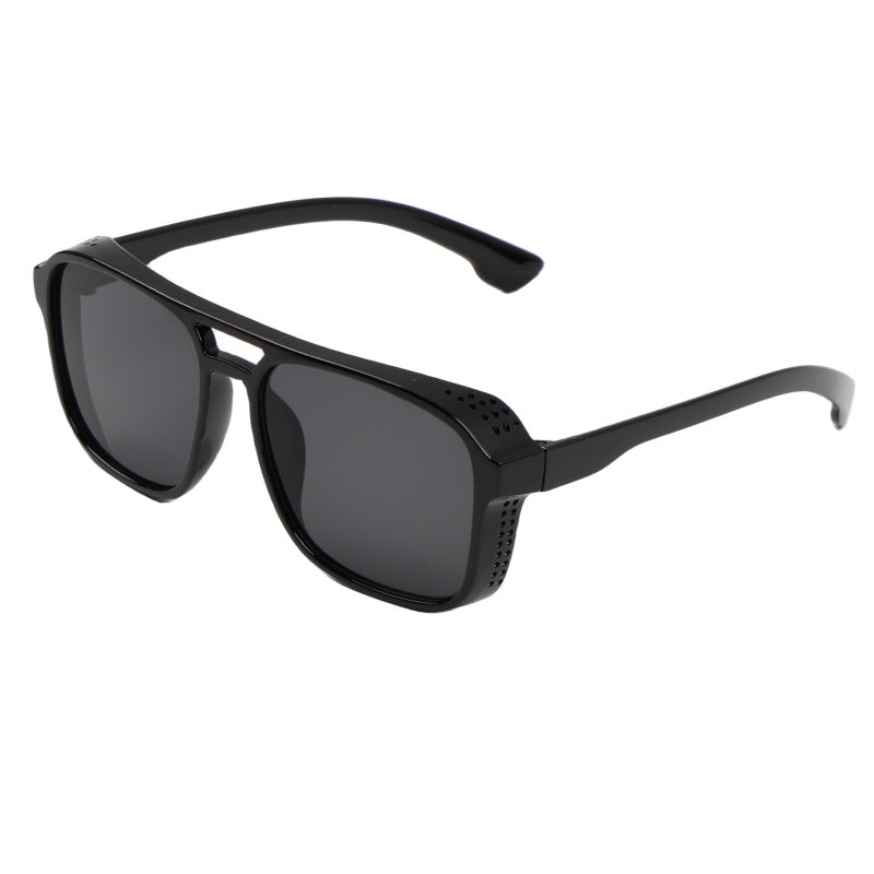 Ladies fashionable sunglasses with distinctive design and luxurious accents Kalsten