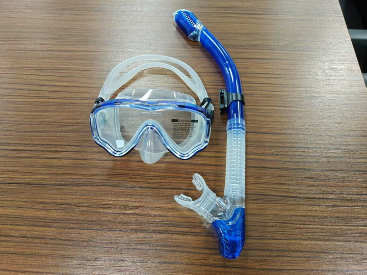 Diving mask with anti-fog technology and wide field of vision Kalsten