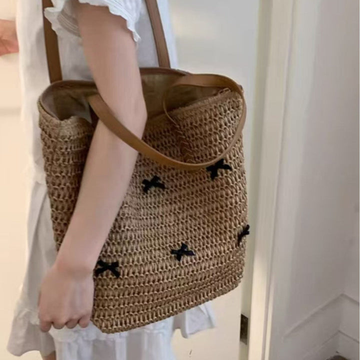 Braided Bast Bag with Decorative Bow Design Kalsten