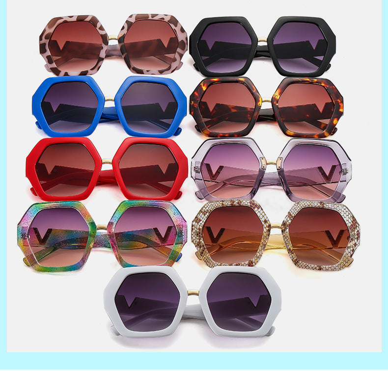 Ladies elegant sunglasses with sparkling frame Kalsten
