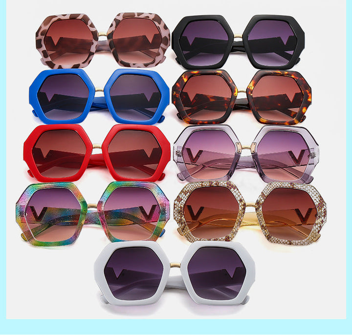 Ladies elegant sunglasses with sparkling frame Kalsten