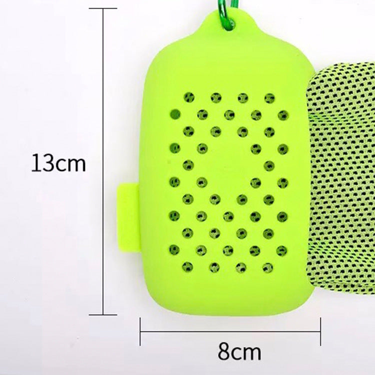 Women Portable Silicone Case with Integrated Cleaning Cloth Kalsten