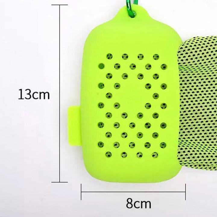 Women Portable Silicone Case with Integrated Cleaning Cloth Kalsten