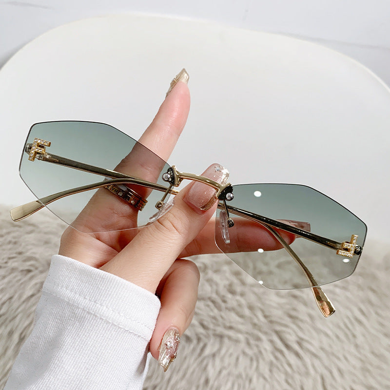 Women's designer sunglasses with innovative hexagonal frame Kalsten