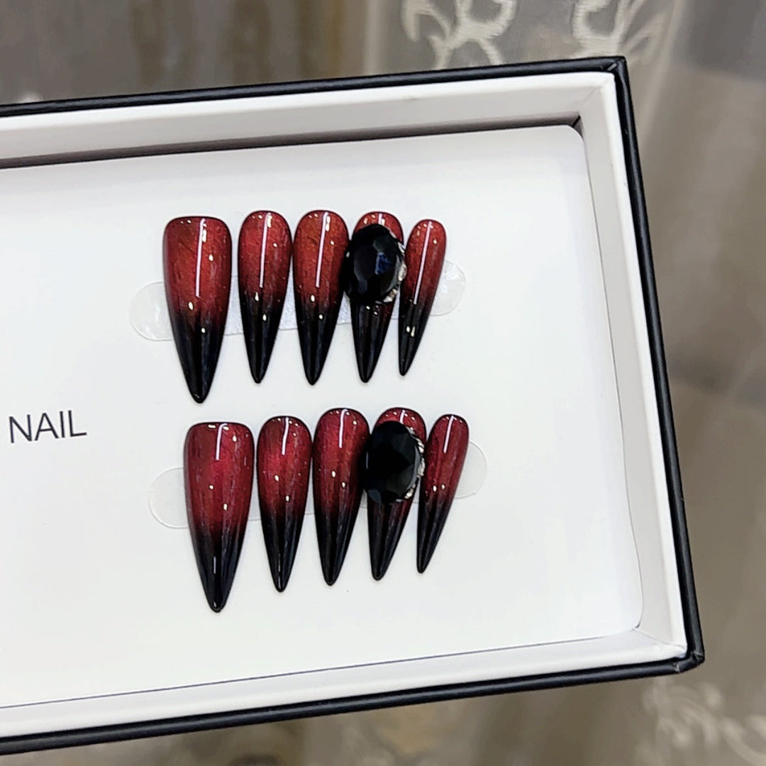Artistic Gothic-Inspired Press-On Nail Set Kalsten