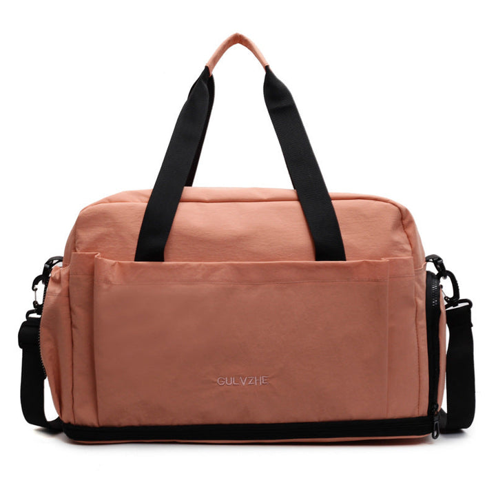 Sporty Travel Bag with Durable and Water-Repellent Material Kalsten