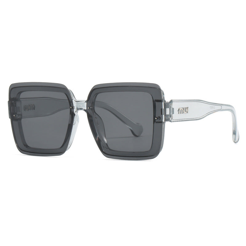 Women's oversized sunglasses in urban design Kalsten