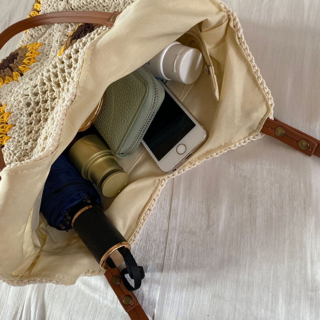 Hand-knotted shoulder bag with sunflower pattern Kalsten