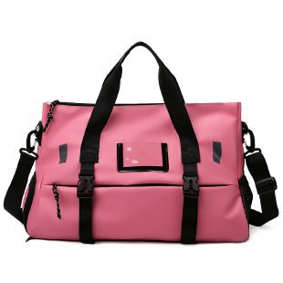 Sporty travel bag with innovative carrying system and durable material Kalsten