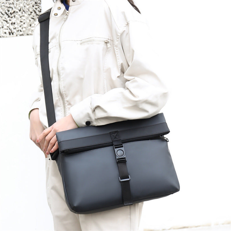 Water-Resistant Messenger Bag Kalsten