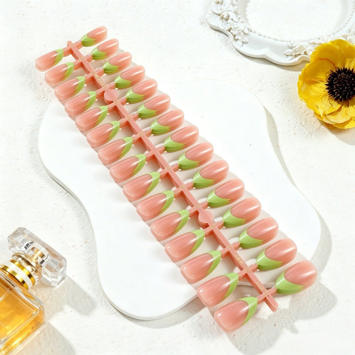 Decorative Press-On Nail Tips Kalsten