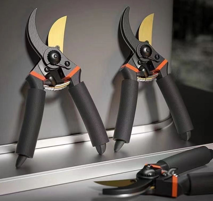 Ergonomic curved bypass pruning shears with non-slip foam grips Kalsten