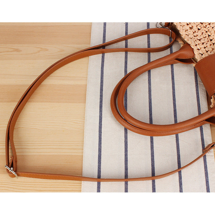 Luxurious shoulder bag with handmade fringes Kalsten