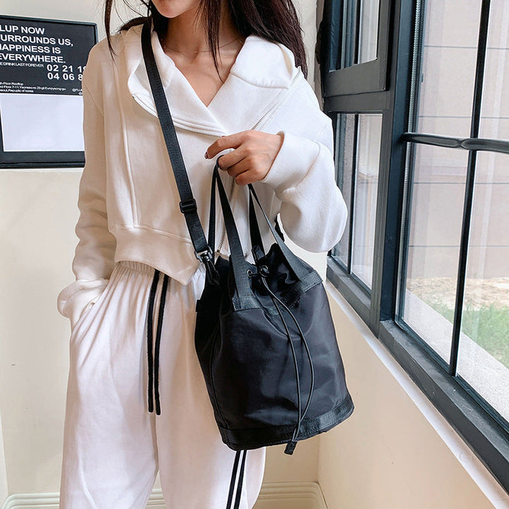 Comfortable sports bag with removable shoulder strap Kalsten