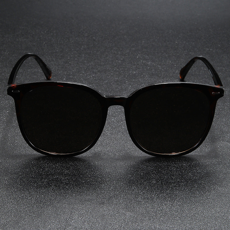 Women's fashionable sunglasses in a unique design with UV protection Kalsten