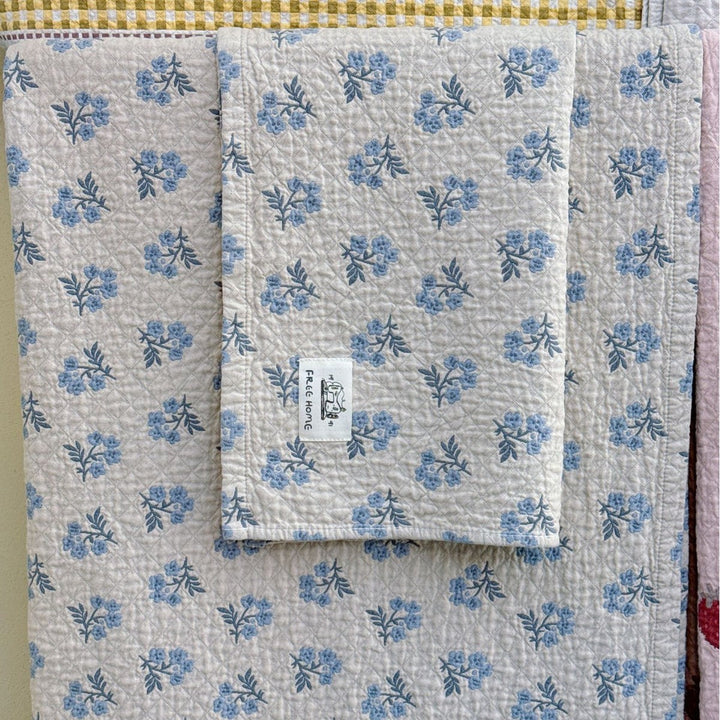 Ladies cuddly blanket with cute horse motif Kalsten