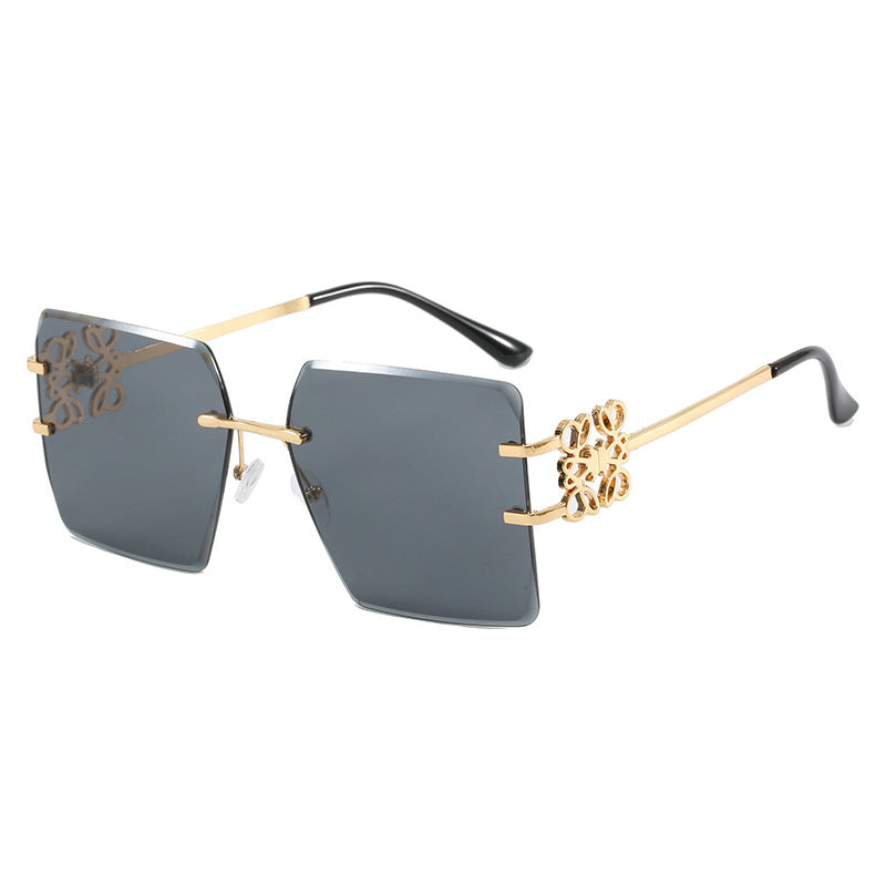 Women's fashionable sunglasses with exceptional design and golden accents Kalsten