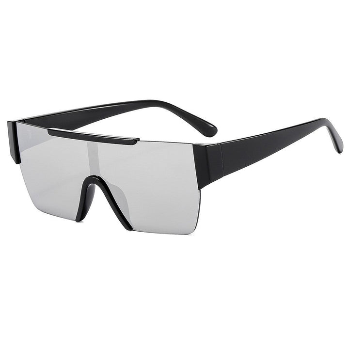 Ladies Sporty Oversized Sunglasses with Modern Protective Frame Kalsten