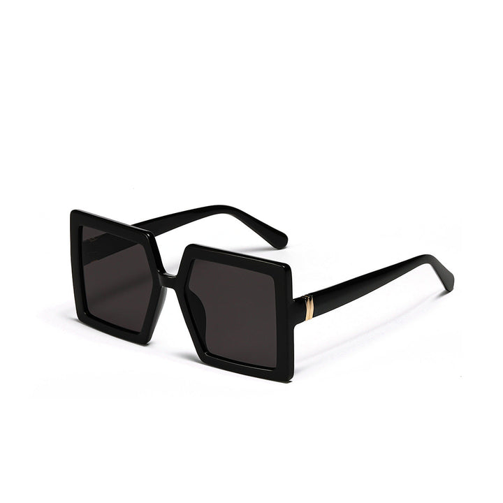 Ladies geometric sunglasses with modern, wide frame Kalsten