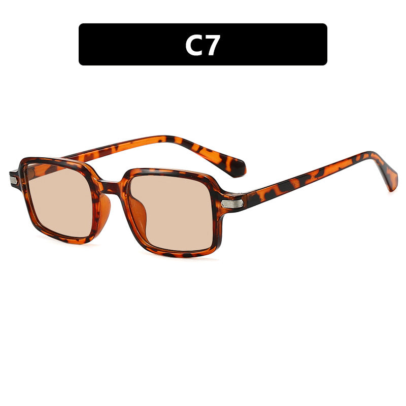 Women square sunglasses with protective UV filter and sturdy frame Kalsten