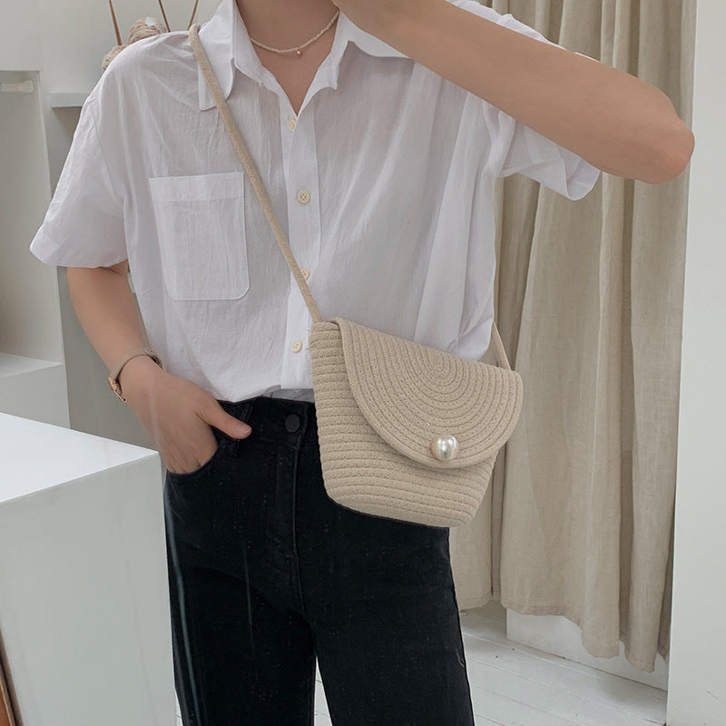 Shoulder bag with elegant pearl closure Kalsten