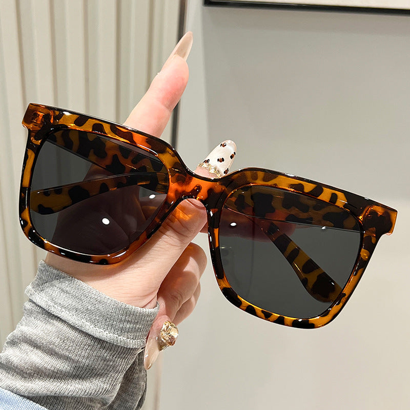 Women's oversized sunglasses with matte frame Kalsten