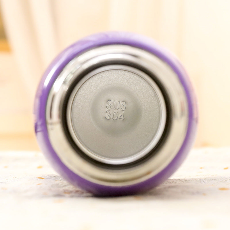 Water bottle with child-friendly design and carrying system Kalsten