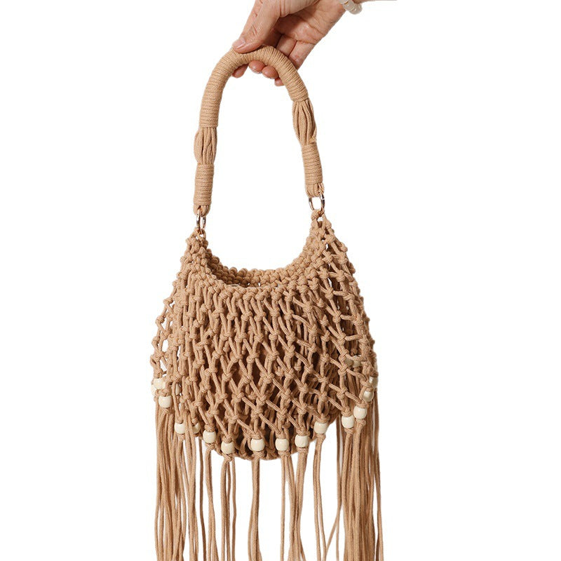 Macrame bag with decorative fringes and wooden beads Kalsten