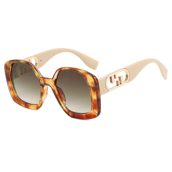 Women oversized sunglasses with extravagant geometric frame and elegant accents Kalsten