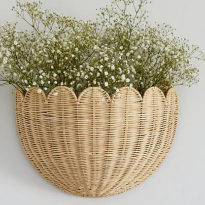Handcrafted Basket in Shell Design Acalora