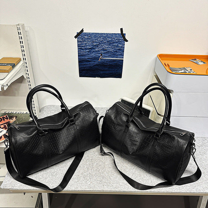 Sporty travel bag made of durable material and high-quality workmanship Kalsten