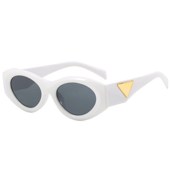 Women Retro-inspired Sunglasses with distinctive accents Kalsten
