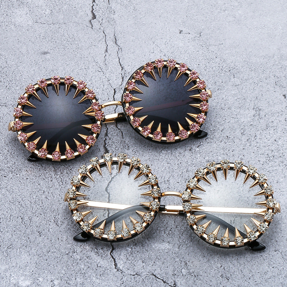 Women’s creative and eye-catching sunglasses with spikes and rhinestone details Kalsten