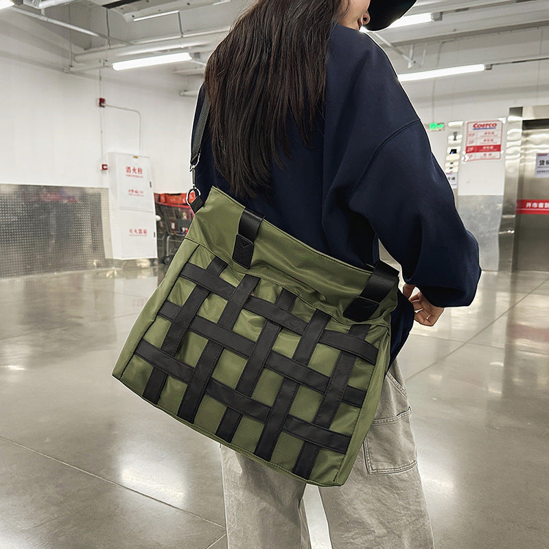 Multifunctional Travel Bag With Woven Surface Kalsten