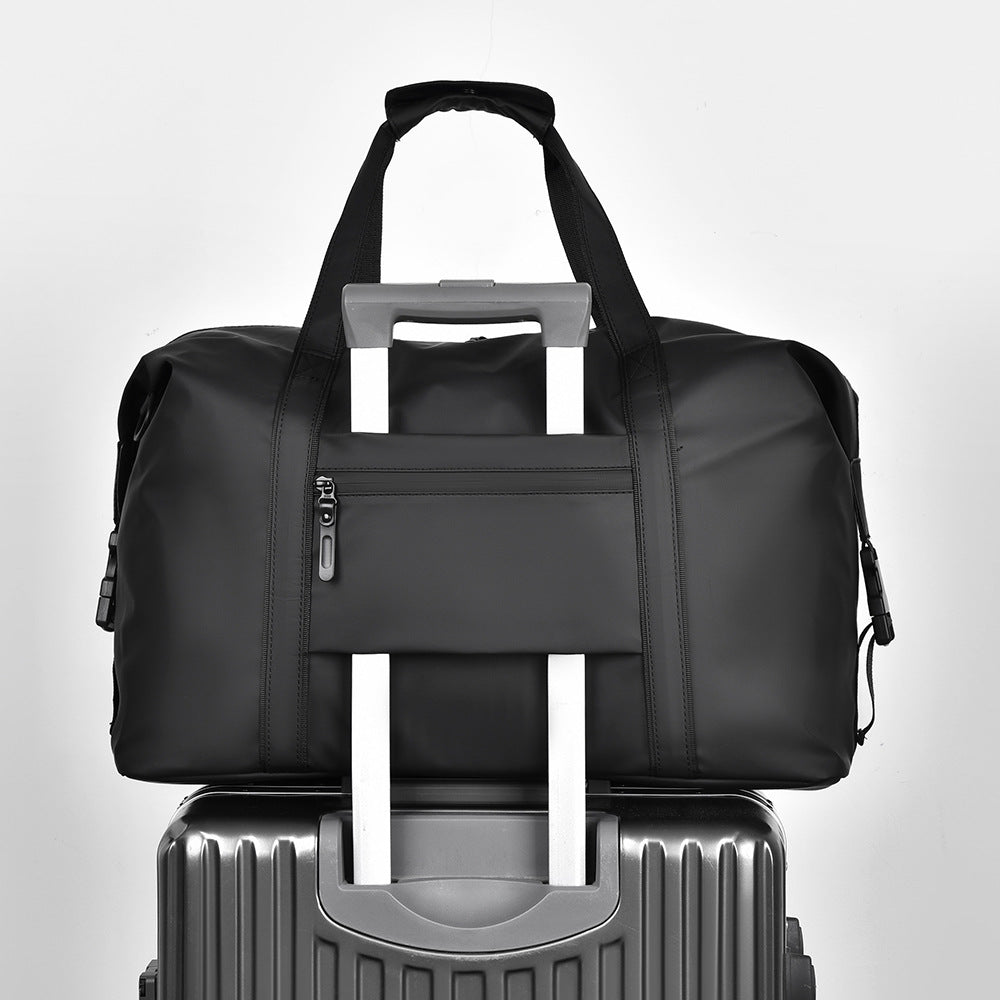 Travel bag with waterproof material and practical carrying options Kalsten