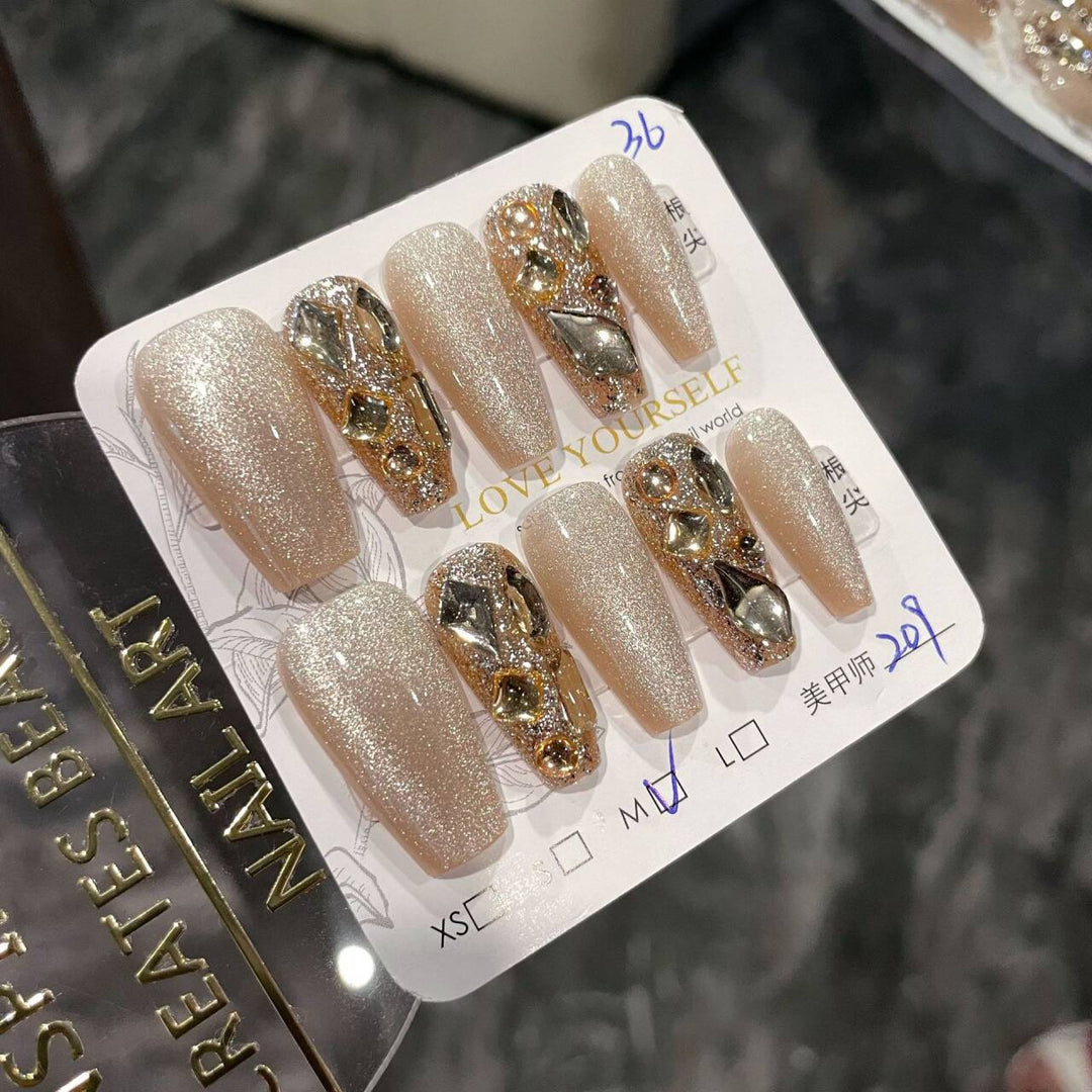 Glamorous Heart-Themed Press-On Nail Set Kalsten