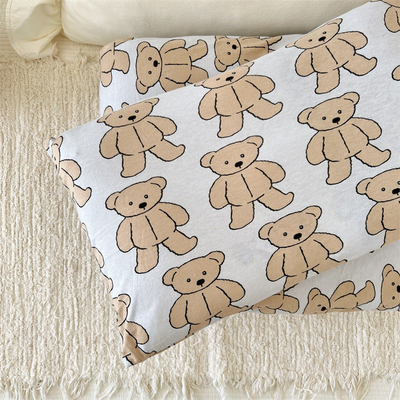 Unisex cotton pillowcase with cheerful bear design Kalsten