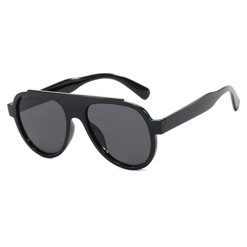 Women's stylish black sunglasses in modern design Kalsten