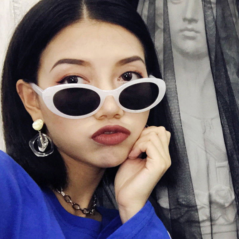 Women's Cat-Eye Sunglasses with Transparent Frame and Gradient Lenses Kalsten