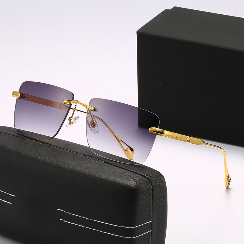 Women's fashionable square sunglasses with luxurious metal accents Kalsten