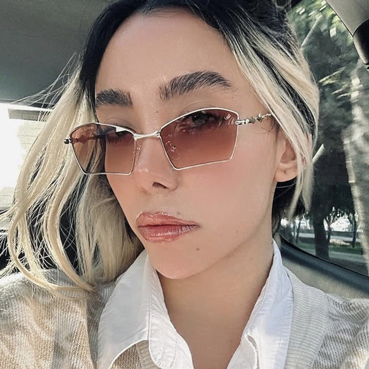 Ladies trendy sunglasses with geometric frame and gradient lenses Kalsten