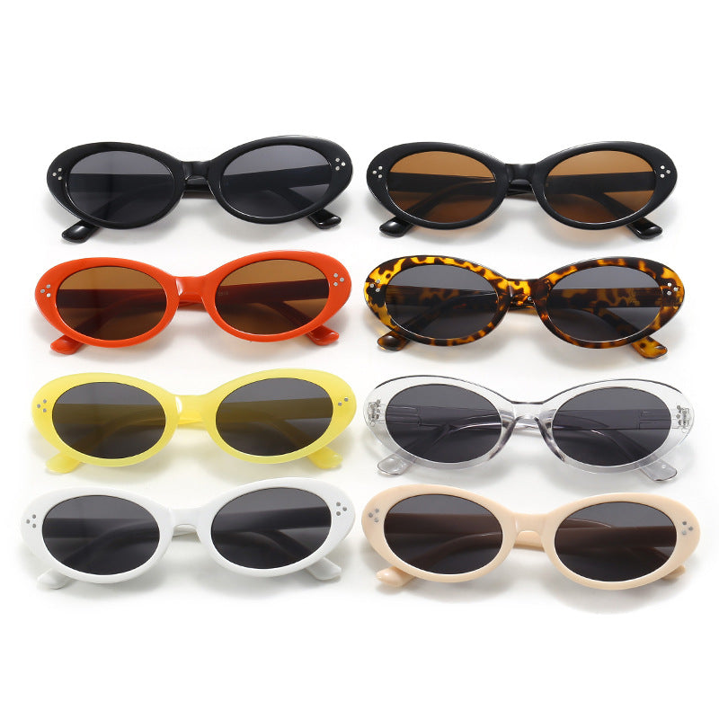 Ladies fashionable sunglasses in elegant oval design Kalsten