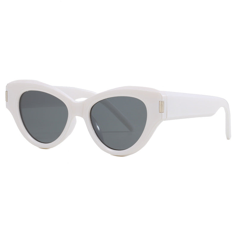 Ladies Cat-Eye Sunglasses with modern, eye-catching design Kalsten