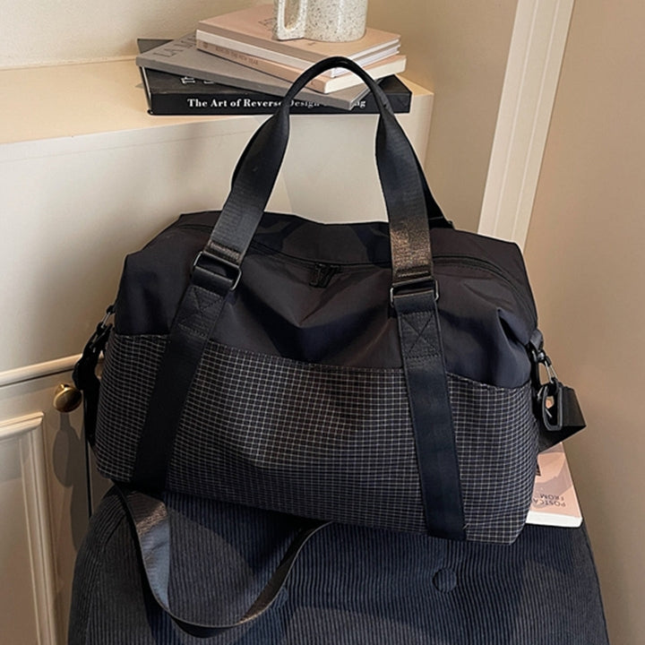 Versatile sports and travel bag with breathable material and robust design Kalsten