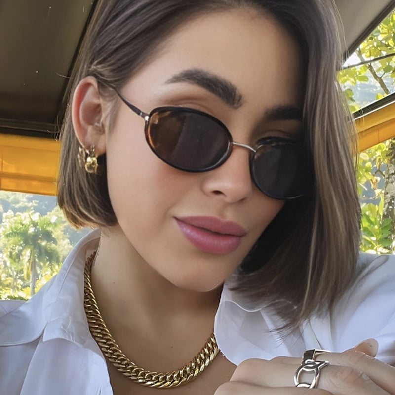 Ladies fashionable sunglasses in elegant oval design Kalsten
