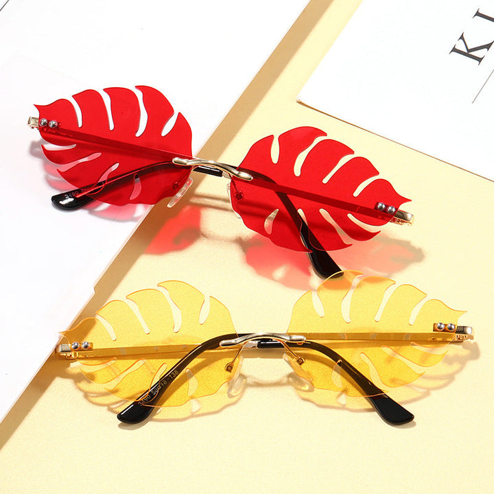 Ladies fashionable sunglasses with striking leaf design Kalsten