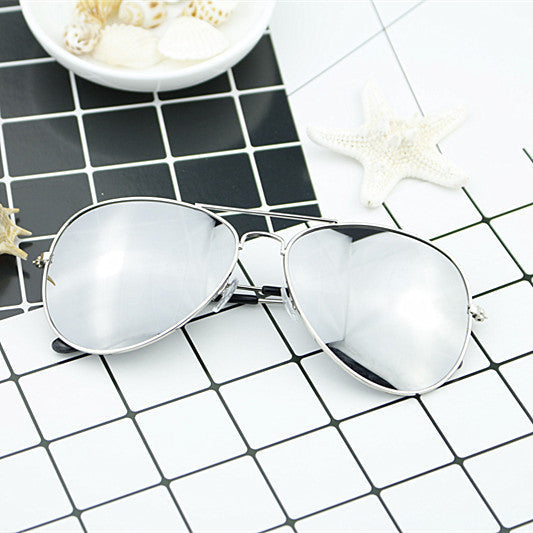 Women's modern pilot sunglasses with gradient lens design Kalsten