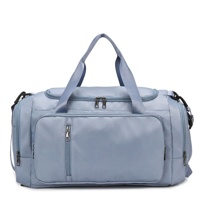 Travel bag with versatile storage and robust zippers Kalsten