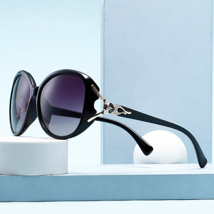 Women's Fashion Sunglasses in Elegant Design with Striking Embellishments Kalsten
